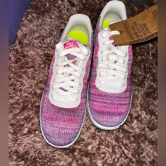 NWT Nike Air Force 1 Carter flyknit Women's Pink and White Sneakers 8 streetwear - Picture 3 of 7